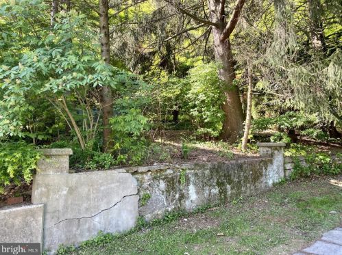 609 Boone St, Primrose, PA 17901-3411