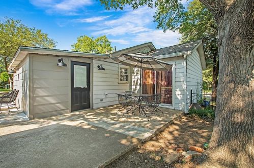 900 Lydick Ln, Fort Worth TX 76114-3016 exterior