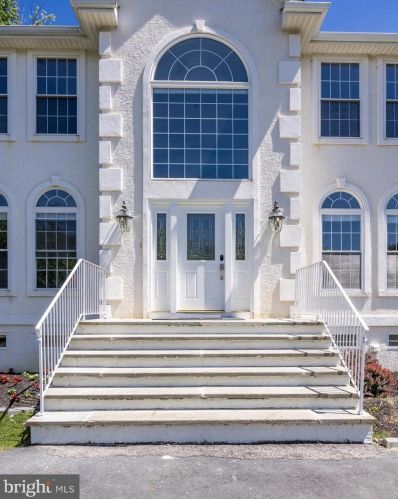 265 Mt Laurel Rd, Mount Laurel NJ  08054-9557 exterior