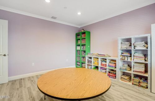 809 Lomita Ave, Glendale CA  91205-1617 exterior