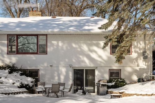 1065 Highview Dr, Saint Paul MN  55112-2417 exterior