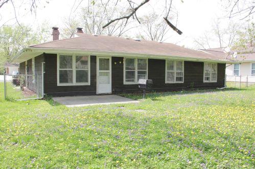104 Schmidt Rd, Lemont, IL 60440-2739