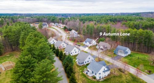 9 Autumn Ln, South Hampton, NH