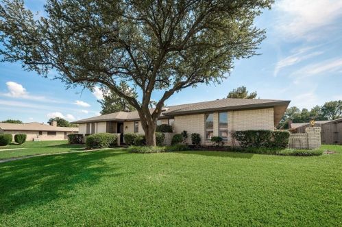 1900 Ports O Call Dr, Plano TX  75075-2149 exterior