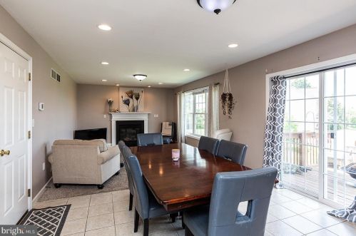 2355 View Rd, Lancaster PA  17602-1844 exterior