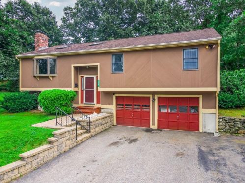 78 Bertenshaw Rd, Woonsocket, RI 02895-6004