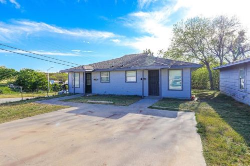 2701 18th St, Fort Worth, TX 76106-5079