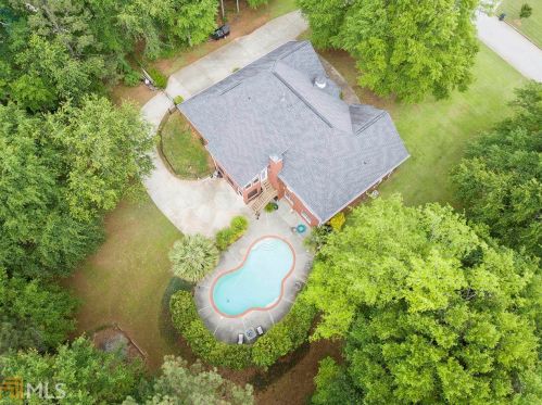 158 Cotton Creek Dr, Mcdonough, GA 30252-9012