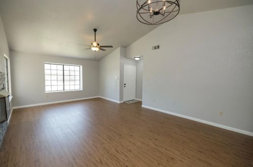 1530 Springville Way, Turlock CA  95380-2591 exterior