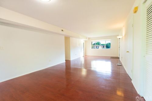 1701 Muriel Ct, Princeton NJ  08540-9570 exterior