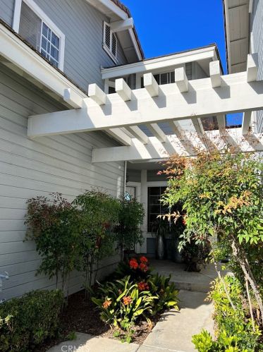 2205 Star Pine Way, Tustin, CA 92782-8374