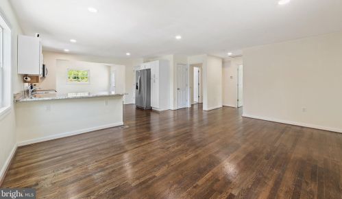 15906 Donald Curtis Dr, Woodbridge VA  22191-4250 exterior