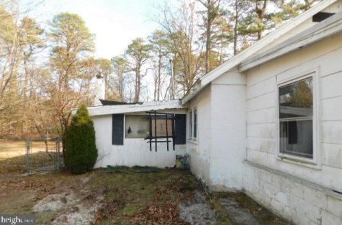 14 Mockingbird Ln, Browns Mills, NJ 08015-3043