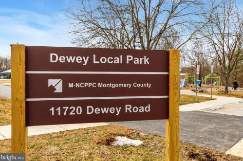 4206 Round Hl Rd, Silver Spring MD 20906-4869 exterior