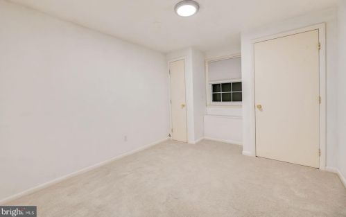 7203 Hadlow Dr, Springfield VA  22152-3529 exterior