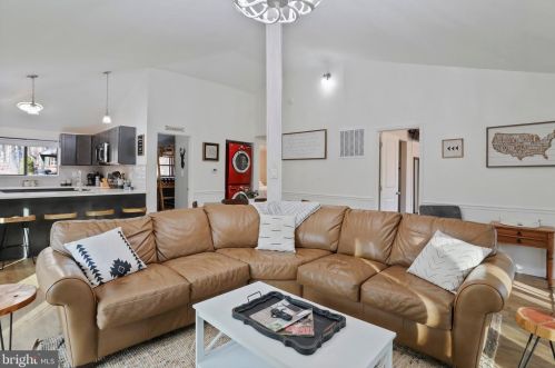 4 Pileated Woodpecker Ln, Hedgesville WV  25427-6232 exterior