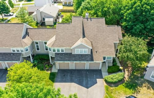 1276 Clare Ct, Carol Stream IL  60188-6011 exterior