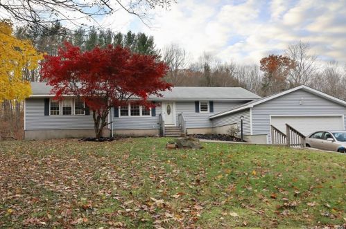 41 Sherwood Dr, Waterbury, CT 06712-1341