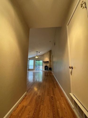 8406 Birmingham Dr, Austin TX  78748-6403 exterior