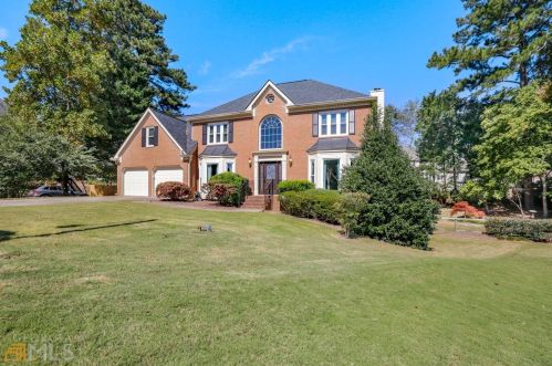 2695 Elmhurst Ct, Kennesaw, GA 30152-6004