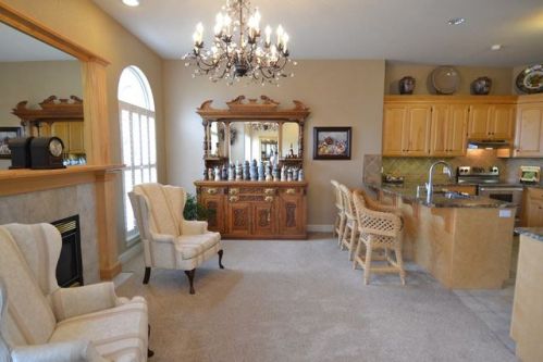 304 Marco Dr, Kirksville, MO 63501-5632