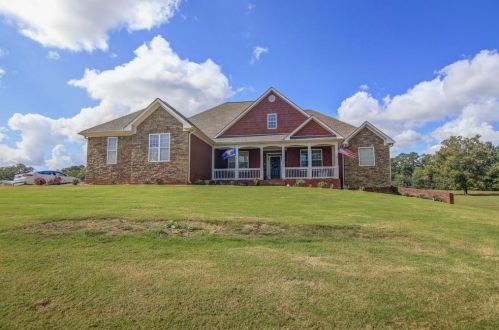 25 Toscanno Ct, Porterdale, GA 30014-8957