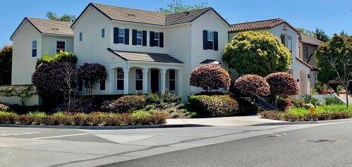 2628 Garden House Rd, Carlsbad, CA 92009-3089