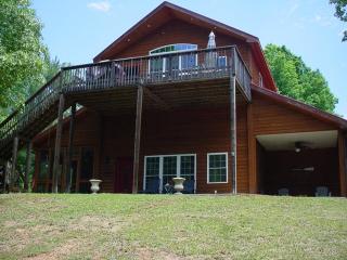 255 Kari Dr, Madison, SC 29693-2710