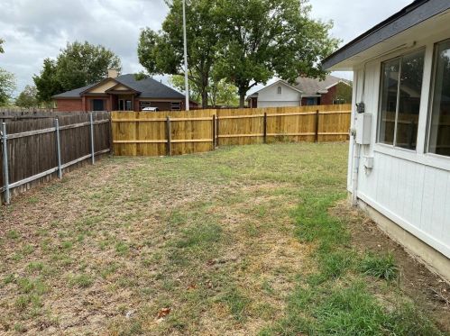 6501 Bramber Ln, Austin TX  78754-5714 exterior