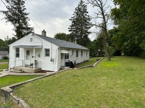 156 Washington Ave, Dover, NJ 07801-5525
