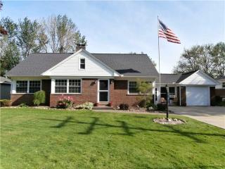 719 Gore Rd, Erie, PA 16509-2259