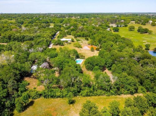 6356 Rendon Bloodworth, Fort Worth TX  76140-9456 exterior