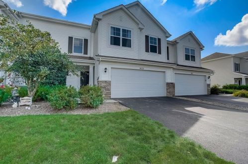 1403 Lighthouse Ln, Pingree Grove, IL 60140-2076