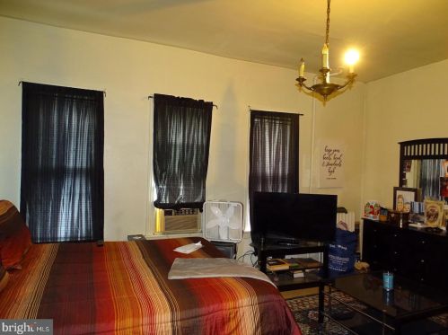 347 Philadelphia St, York PA  17401-2941 exterior