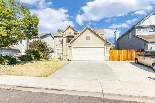 3725 Jarena Dr, Modesto, CA 95357-1359