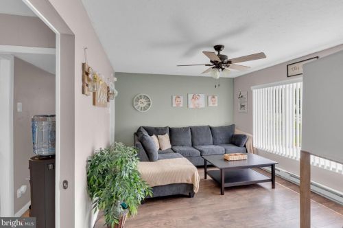 268 Clamer Rd, Trenton NJ 08628-3202 exterior