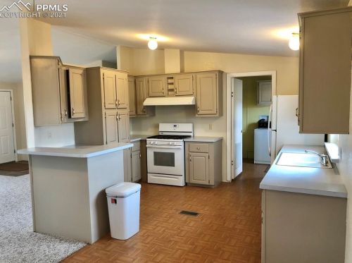 403 Highland Ave, Florence CO 81226-9596 exterior