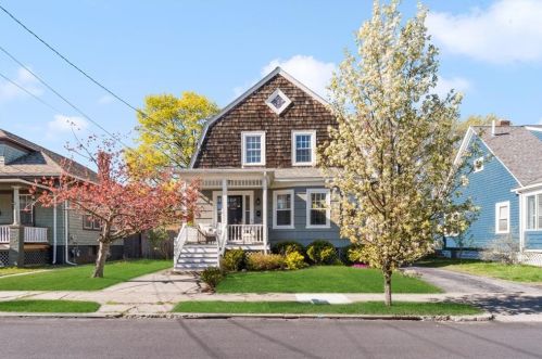 41 Moorland Ave, Providence, RI 02905-3409