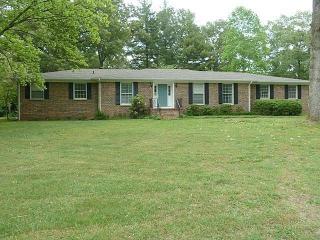 204 Crosslake Dr, Tullahoma, TN 37388-5204