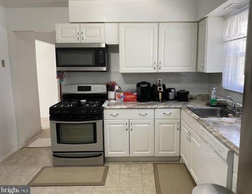 312 Wildrose St, Browns Mills, NJ 08015-3310