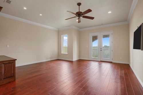 2011 Grn Wing, Granbury TX 76049-5576 exterior