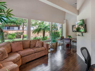 1300 Fairhaven Ave, Santa Ana CA  92705-8739 exterior