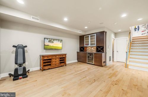 771 19th St, Philadelphia PA  19130-2029 exterior