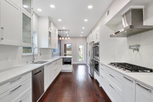 2749 Carmel Dr, Carrollton TX exterior