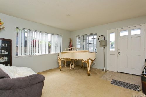 95-1238 Ahoka St, Mililani, HI 96789