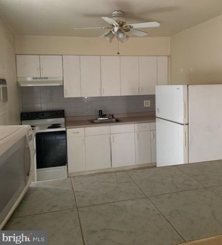 1432 12 St, Philadelphia PA 19147-4937 exterior