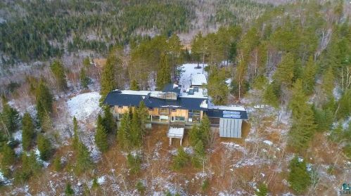 6081 Whitetail Ridge Rd, Silver Bay, MN 55614-3648