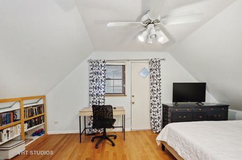 3236 Leavitt St, Chicago, IL 60608-6017