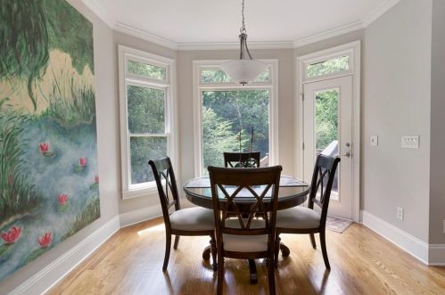 2527 Brookline Cir, Atlanta GA  30319-3690 exterior