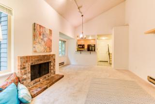 8012 145th Ave, Redmond, WA 98052-3406